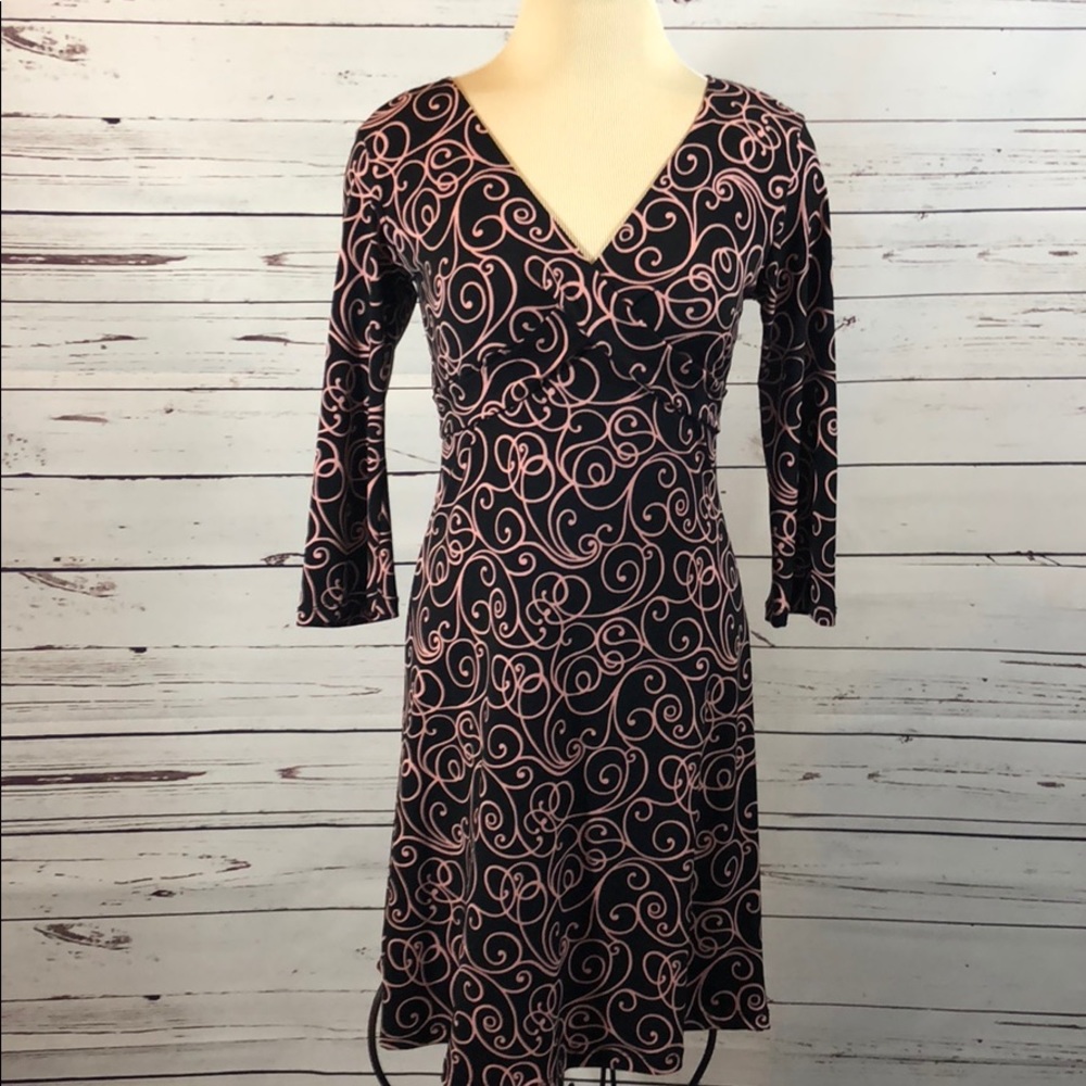 Vol. 1 Black and pink dress